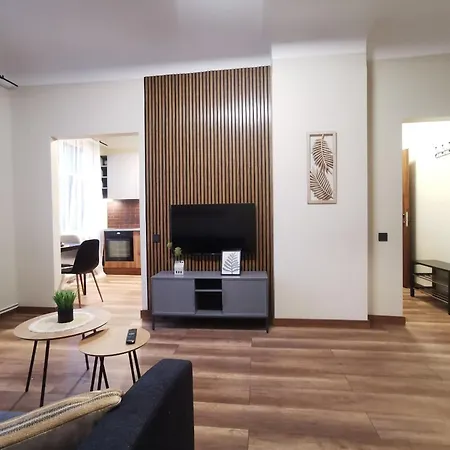 Modern With Fully Equipped Kitchen, Close To Lucavsala Park, Free Parking On Street, Near Centre Apartment Riga