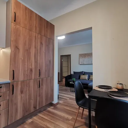 Modern With Fully Equipped Kitchen, Close To Lucavsala Park, Free Parking On Street, Near Centre Apartment Riga